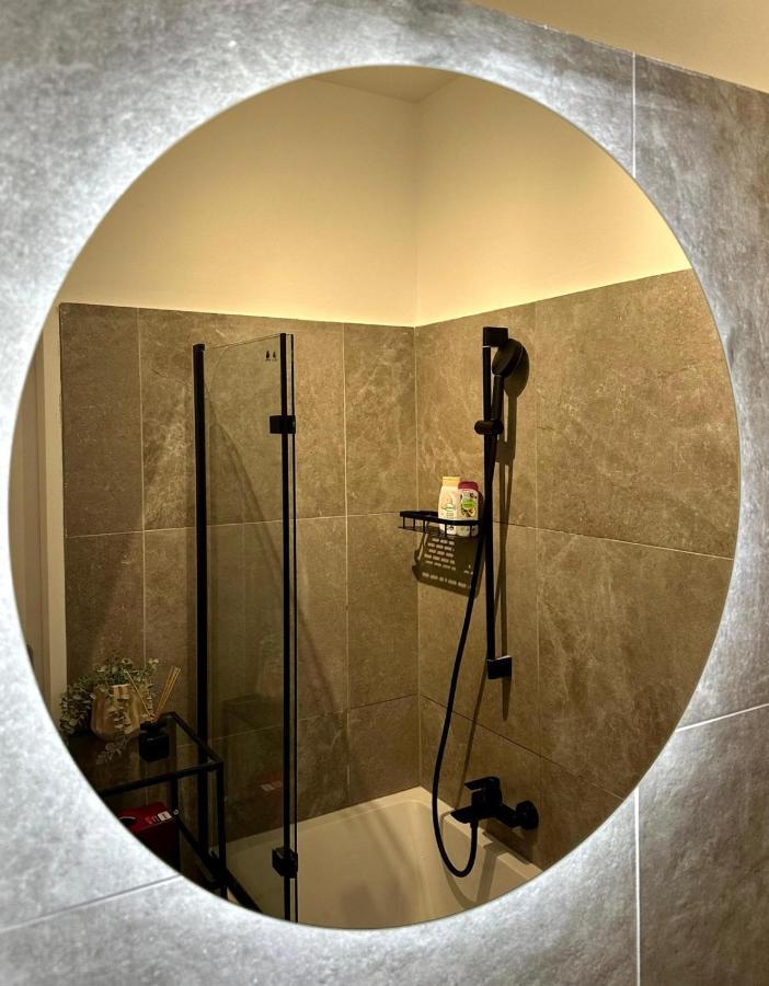 Appartement Designer Near Main Station *