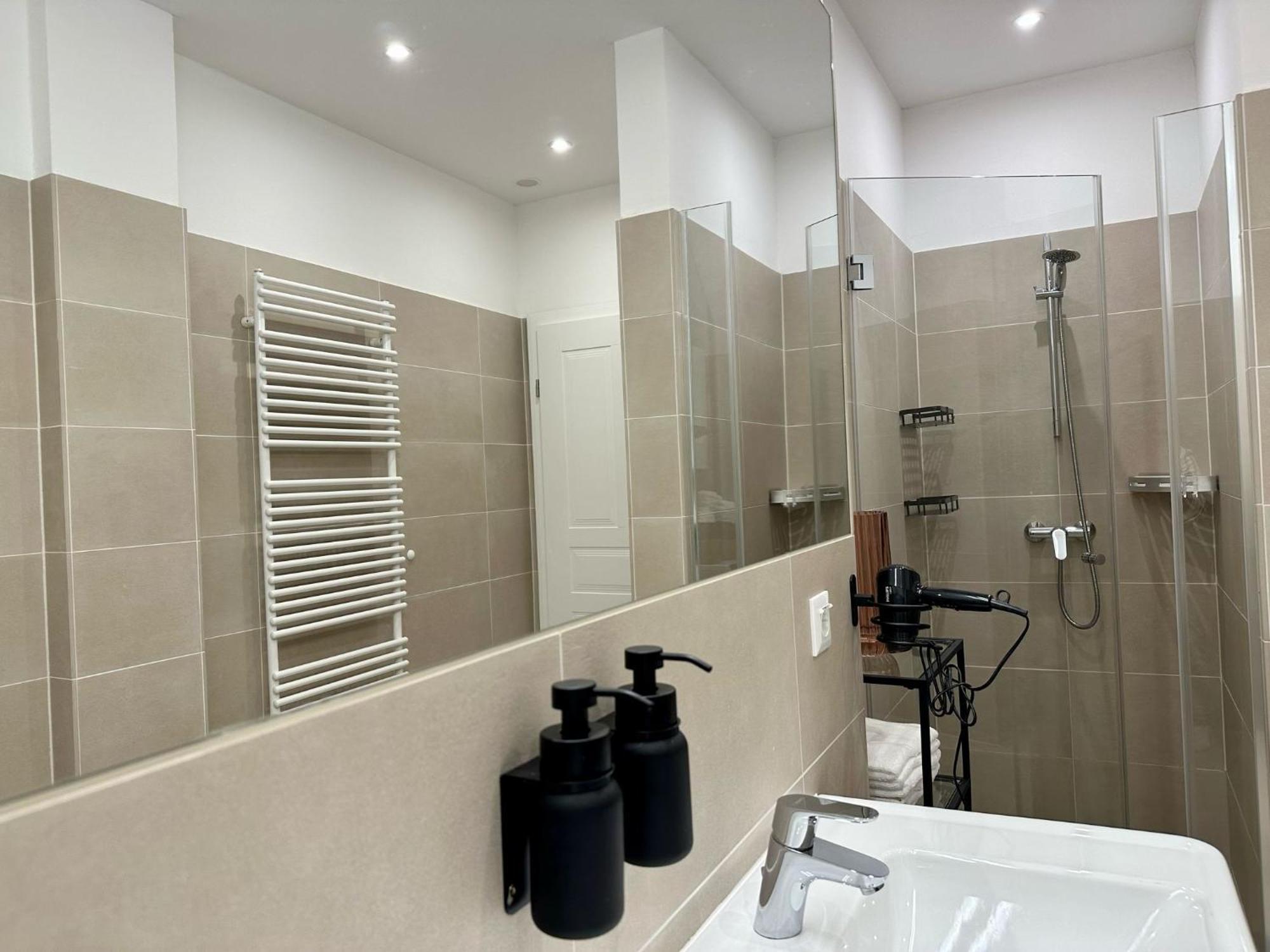 Appartement Designer Near Main Station *